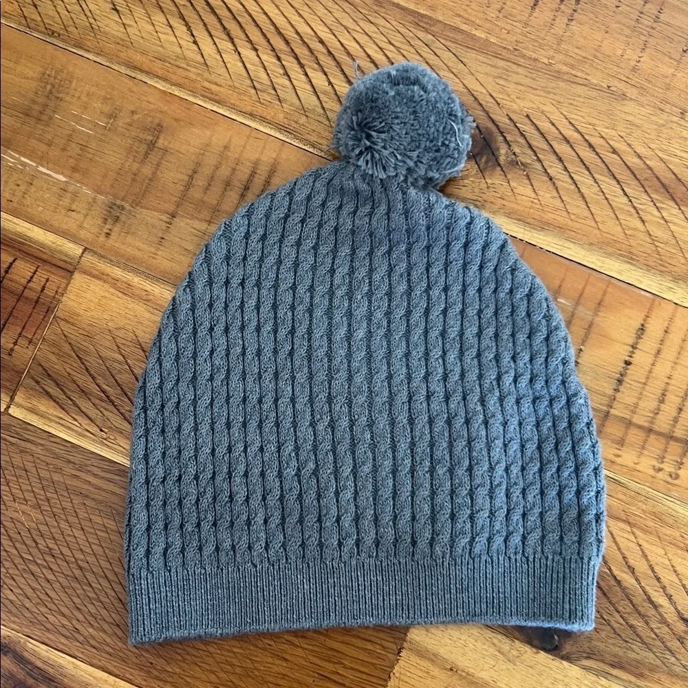 NWT Zara Baby Gray Knit Pom-Pom Beanie